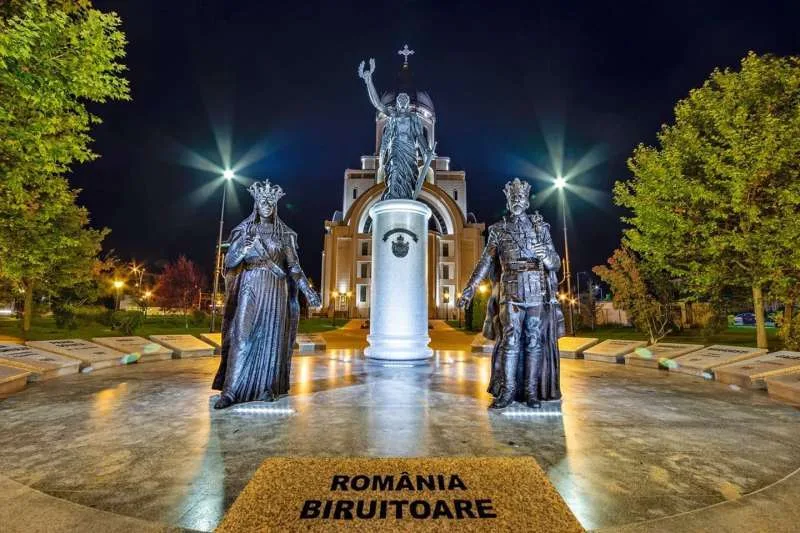 Architectural lighting for the Romania Victorious Monument