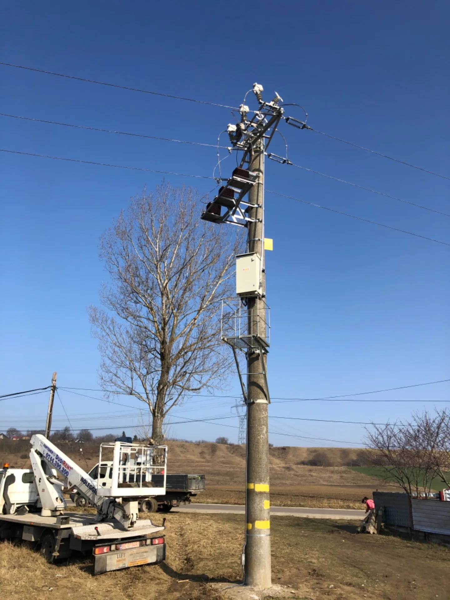 Montare separator de linie electrică